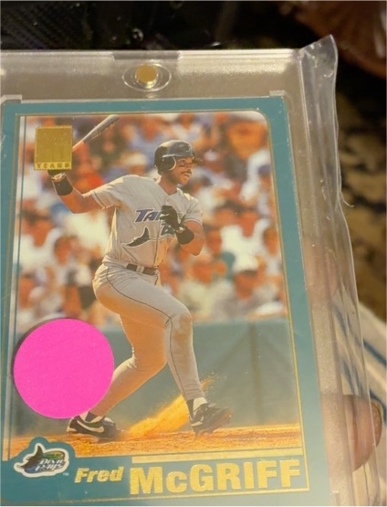 2001 Topps #110 Fred McGriff — front