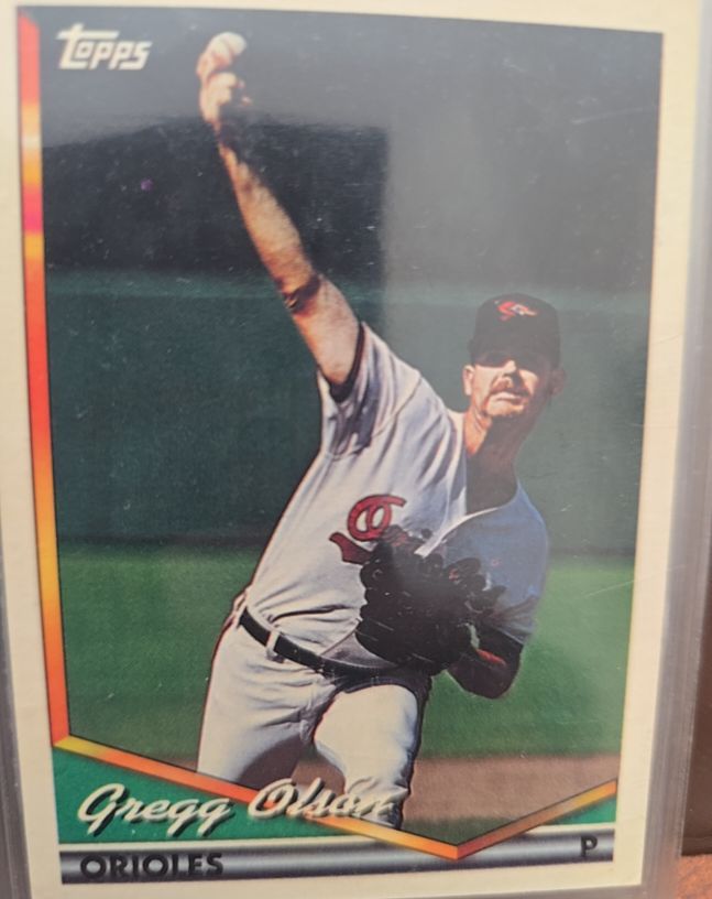 1994 Topps #723 Gregg Olson — front