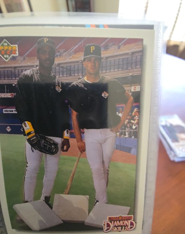 1992 Upper Deck #711 Barry Bonds & Andy Van Slyke — front