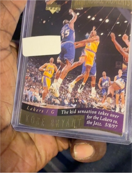 1997-98 Upper Deck Collector's Choice Memorable Moments #4 Kobe Bryant — front