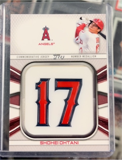 2022 Topps Series 1 Jersey Number Medallion Commemorative Relics Shohei Ohtani #JNM-SO — front