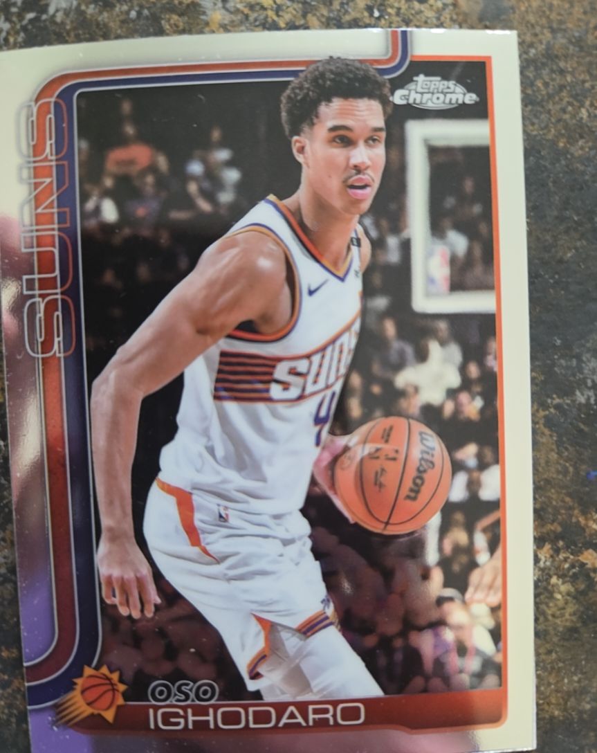 2025-26 Topps Chrome #109 Oso Ighodaro Phoenix Suns — front