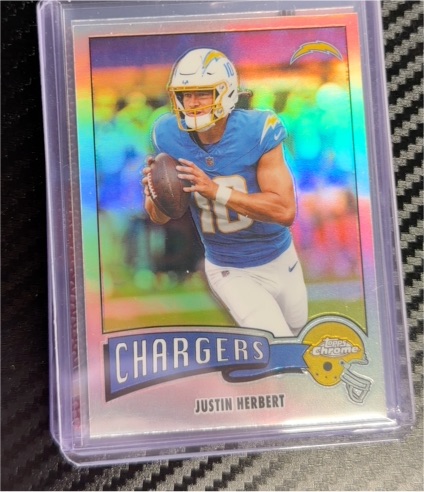 2025 Topps Chrome #1975-18 Justin Herbert — front