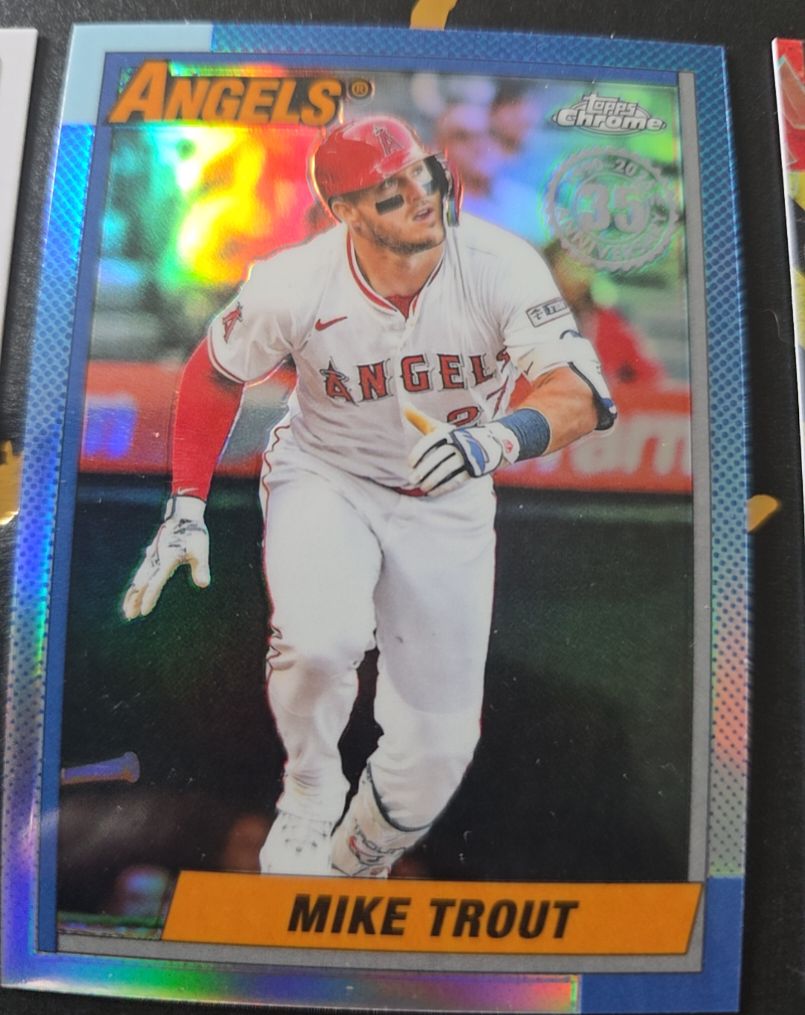 2025 Topps Chrome Update #90CU-1 Mike Trout — front