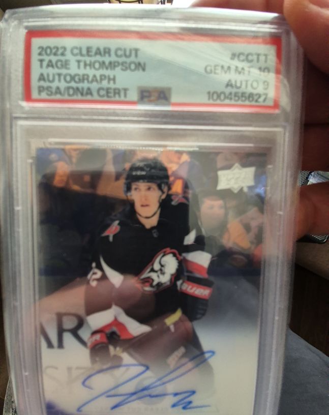 2022 Upper Deck Clear Cut #CC-TT Tage Thompson Autograph — front