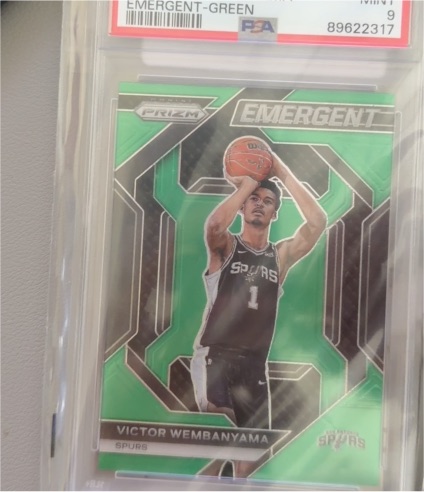 2023 Panini Prizm Emergent Green #12 Victor Wembanyama Rookie — front