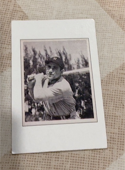 1989 Bowman Reprint Inserts #2 Yogi Berra 1948 New York Yankees — front
