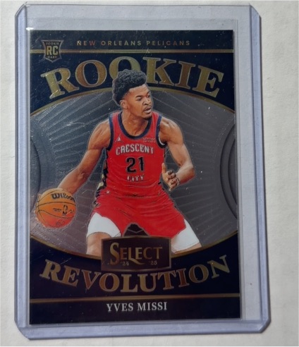 2024-25 Panini Select #4 Yves Missi Rookie Revolution — front