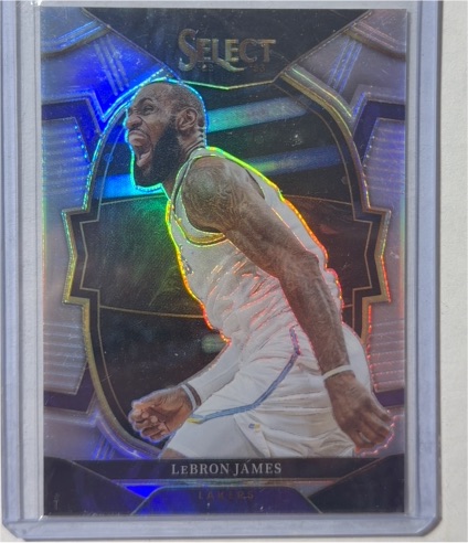 2022-23 Panini Select #26 LeBron James — front