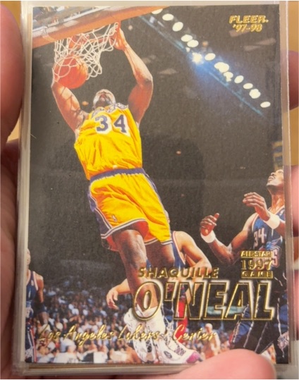 1997-98 Fleer #100 Shaquille O'Neal — front