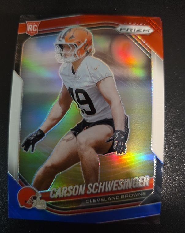 2025 Panini Prizm #384 Carson Schwesinger — front