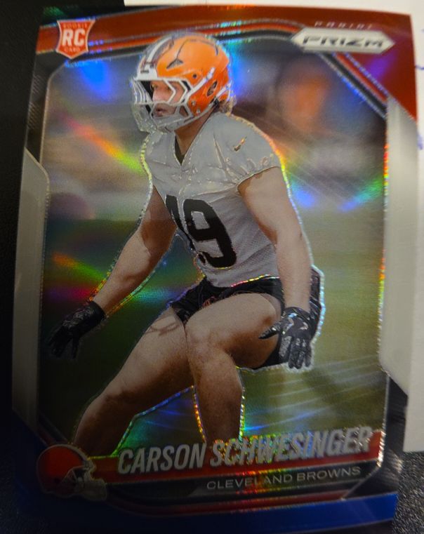 2025 Panini Prizm #384 Carson Schwesinger — front