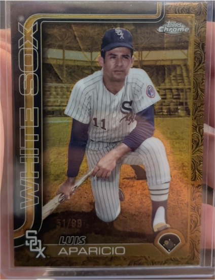2025 Topps Gilded Collection #90 Luis Aparicio — front