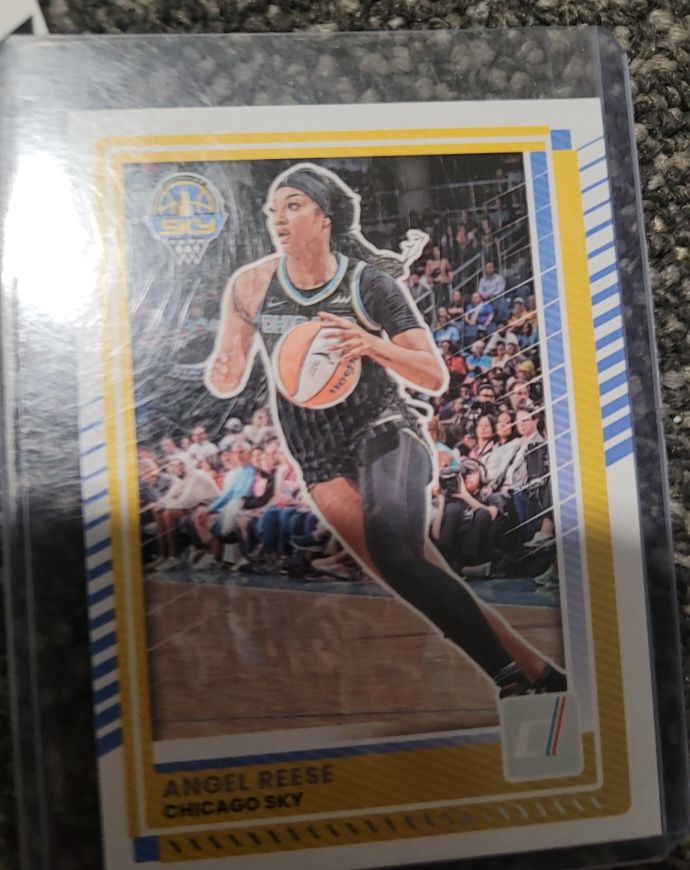 2025 Panini Donruss WNBA #71 Angel Reese — front