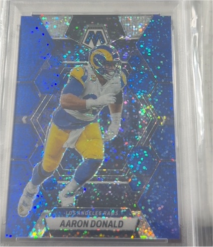 2023 Panini Mosaic #139 Aaron Donald Reactive Blue — front