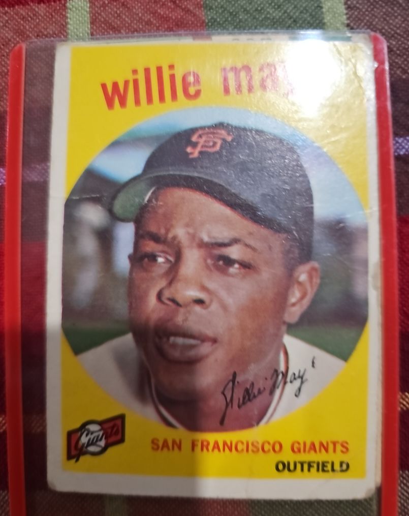 1959 Topps #50 Willie Mays — front