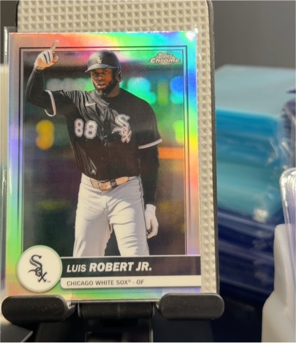 2026 Topps Chrome #63 Luis Robert Jr. — front