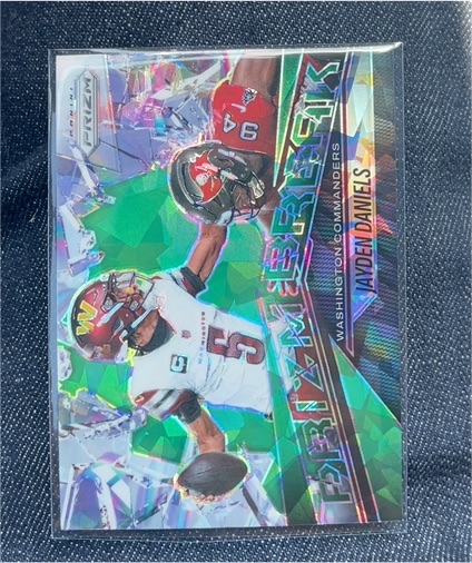 2025 Panini Prizm #2 Jayden Daniels — front