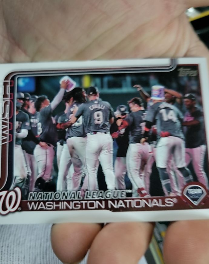 2025 Topps #507 Washington Nationals — front