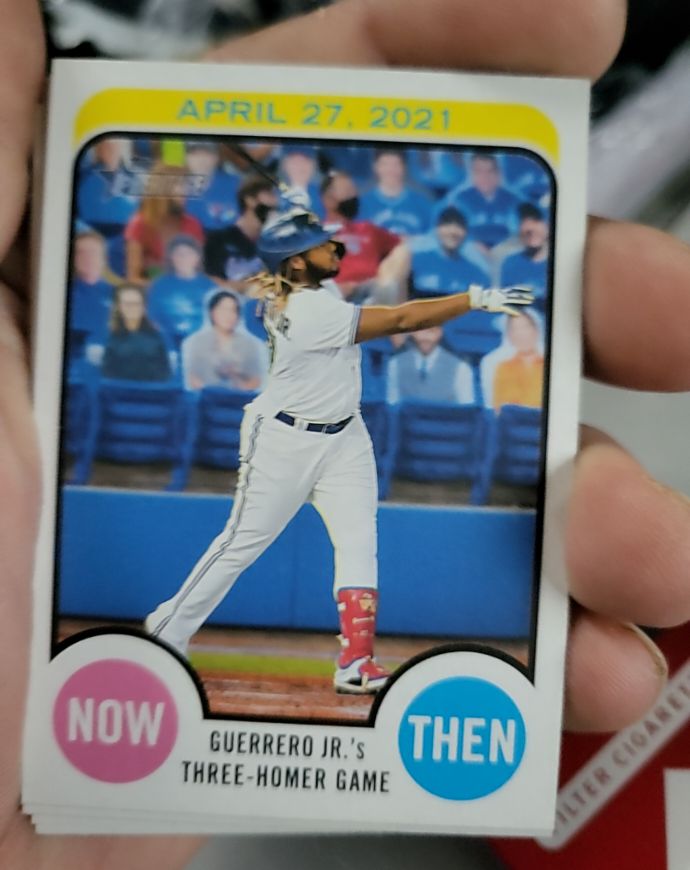2022 Topps Heritage High Number #NAT-5 Vladimir Guerrero Jr. — front