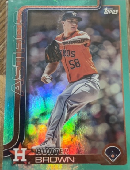 2025 Topps Series 2 #693 Hunter Brown — front