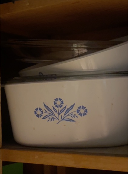 Vintage Corning Ware Blue Cornflower Casserole Dish — front