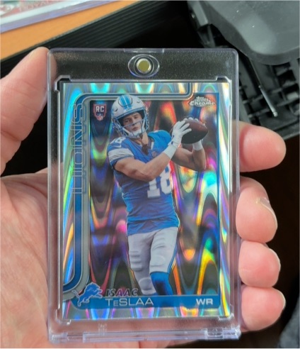 2025 Topps Chrome #320 Isaac Teslaa — front