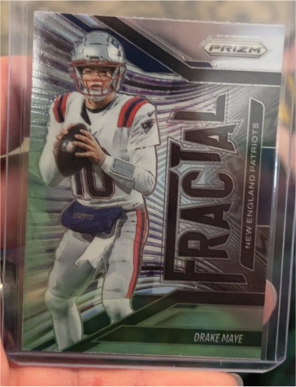 2025 Panini Prizm #7 Drake Maye Fractal — front