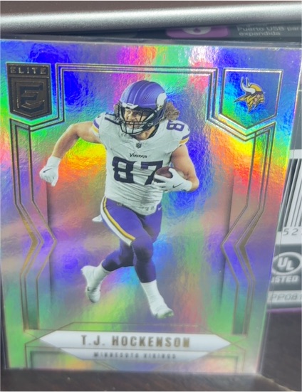 2025 Panini Donruss Elite #66 T.J. Hockenson — front