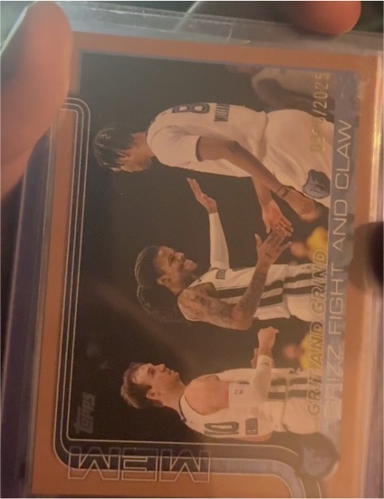 2025 Topps Flagship #298 Grizz Fight and Claw Memphis Grizzlies — front