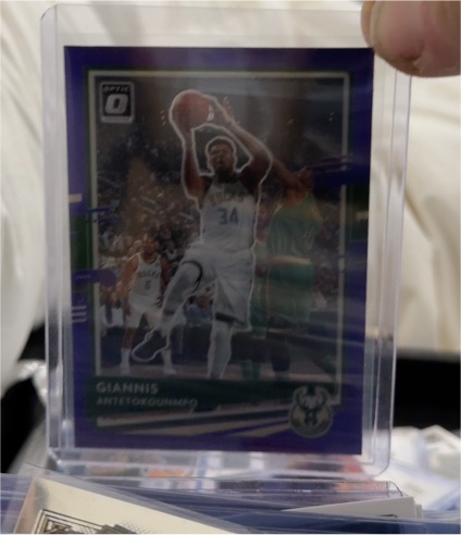 2020-21 Panini Donruss Optic #29 Giannis Antetokounmpo Purple Prizm — front