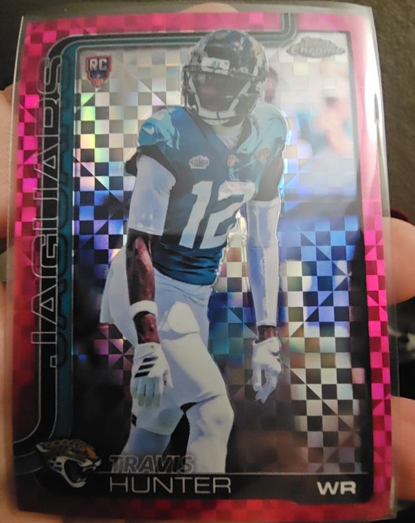 2025 Topps Chrome #332 Travis Hunter — front