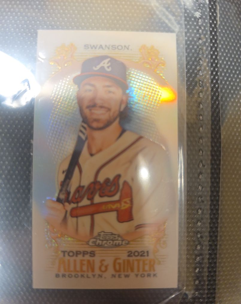 2021 Topps Allen & Ginter Chrome #112 Dansby Swanson — front