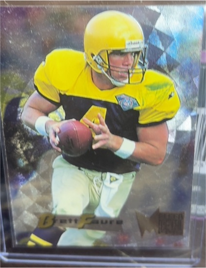 1995 Fleer Metal #16 Brett Favre Silver Flasher — front