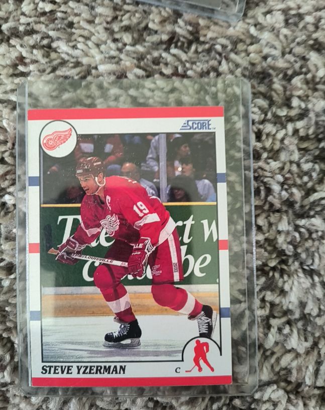 1990-91 Score #3 Steve Yzerman — front