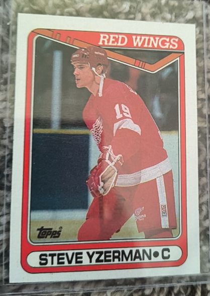 1990-91 Topps #222 Steve Yzerman — front