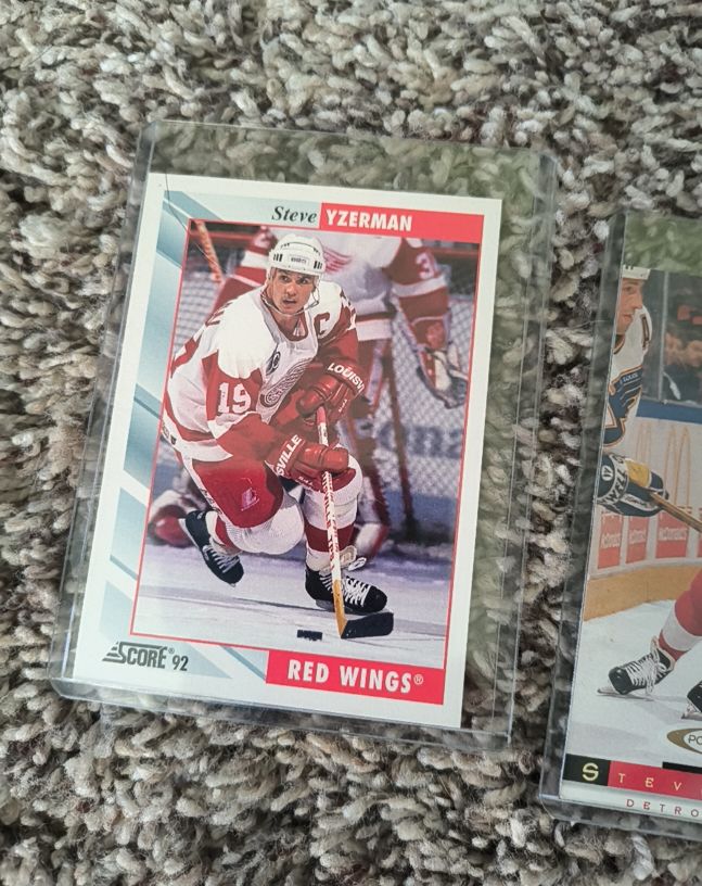 1991-92 Score #190 Steve Yzerman — front