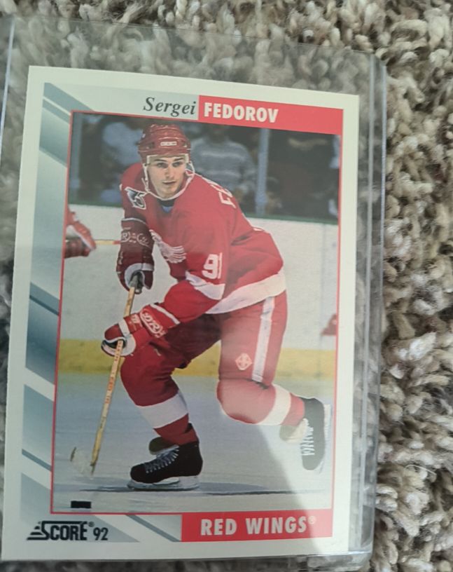 1992-93 Score #252 Sergei Fedorov — front