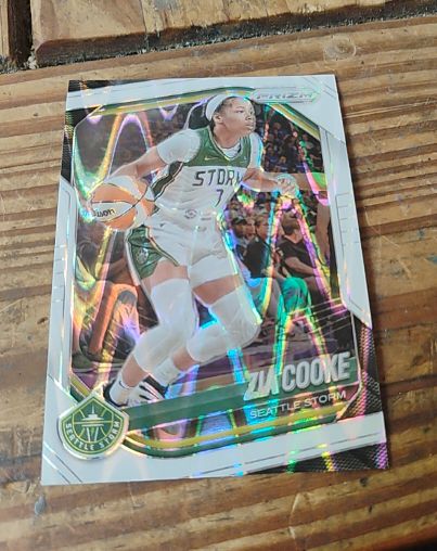 2025 Panini Prizm WNBA #110 Zia Cooke — front