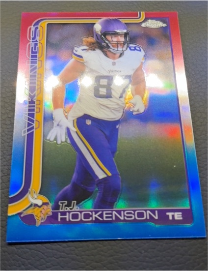 2025 Topps Chrome #200 T.J. Hockenson — front