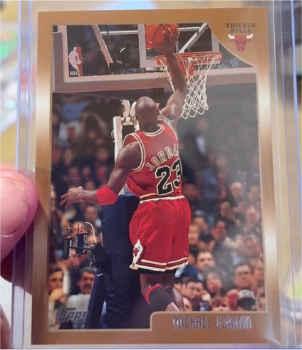 1998 Topps #77 Michael Jordan — front