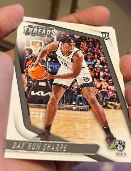 2021-22 Panini Chronicles Threads #83 Day'Ron Sharpe — front
