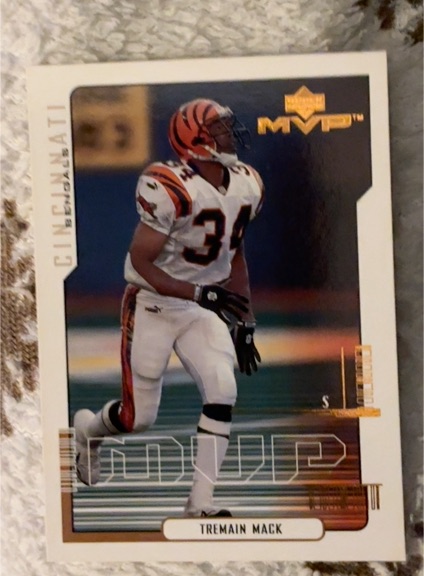 2000 Upper Deck MVP #37 Tremain Mack — front