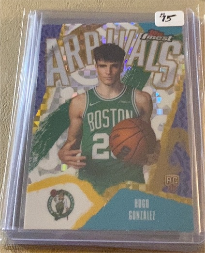 2025-26 Topps Finest #A-28 Hugo González Arrivals — front