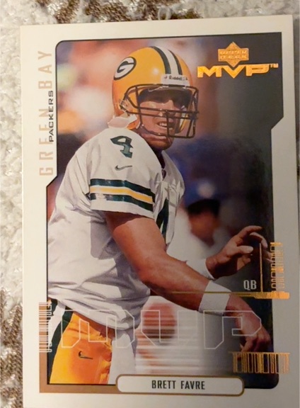 2000 Upper Deck MVP #62 Brett Favre — front
