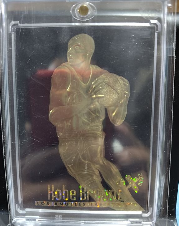 1996-97 Skybox EX-2000 Kobe Bryant Black 23KT Gold Rookie — front