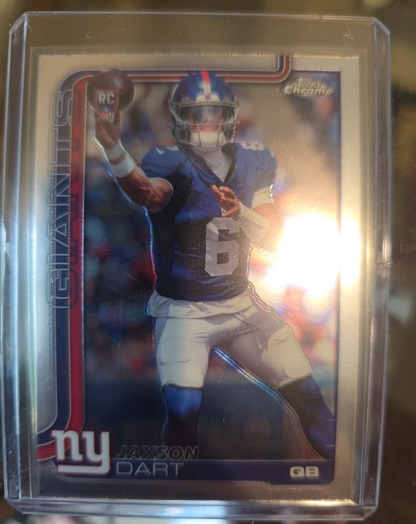 2025 Topps Chrome #306 Jaxson Dart — front