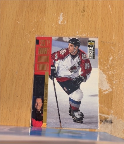 1996-97 Upper Deck Collector's Choice #299 Joe Sakic — front