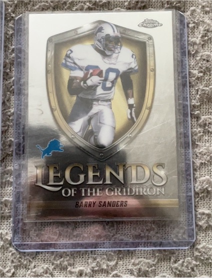 2025 Topps Chrome #LOG-11 Barry Sanders Legends of the Gridiron — front