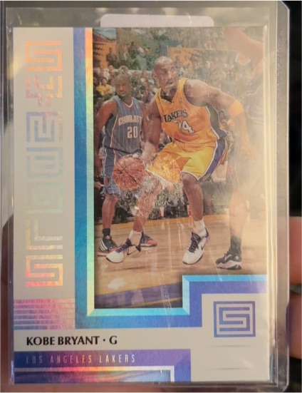 2017-18 Panini Status Symbols #6 Kobe Bryant — front